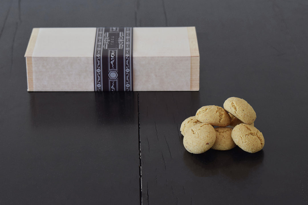 マコロン – HIGASHIYA Online Shop