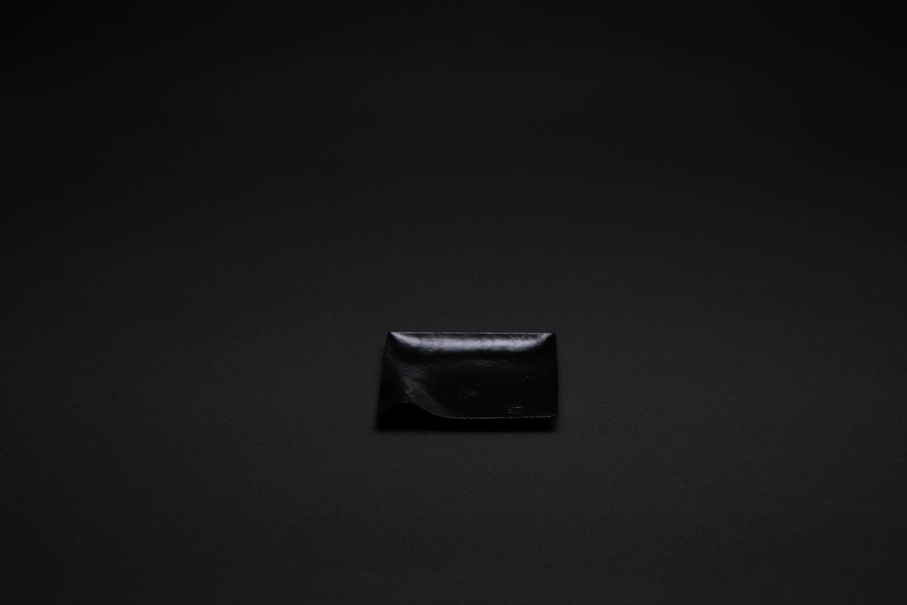 nuri WASARA 角皿 黒 – HIGASHIYA・茶方薈・Sゝゝ公式 オンラインショップ - OGATA Online ...